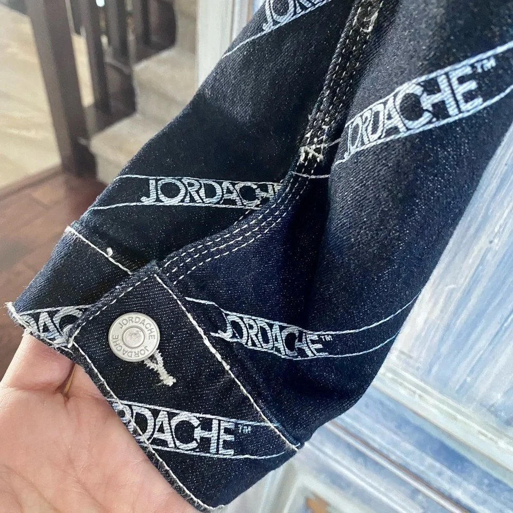 Jordache RINSE DIAGONAL LOGO PRINT SHRUNKEN JACKET - Picture 12 of 14